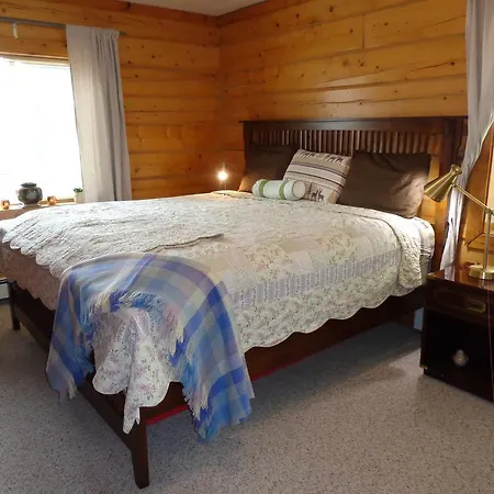 Antler'S Rest Bed And Breakfast Glennallen Exterior photo